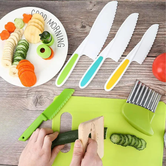 Kindermesser Set aus Lebensmittelechtem Kunststoff – 3 Teilig, Sichere Gestaltung für Kreatives Kochen ab 3 Jahren, Blau, Grün, Gelb