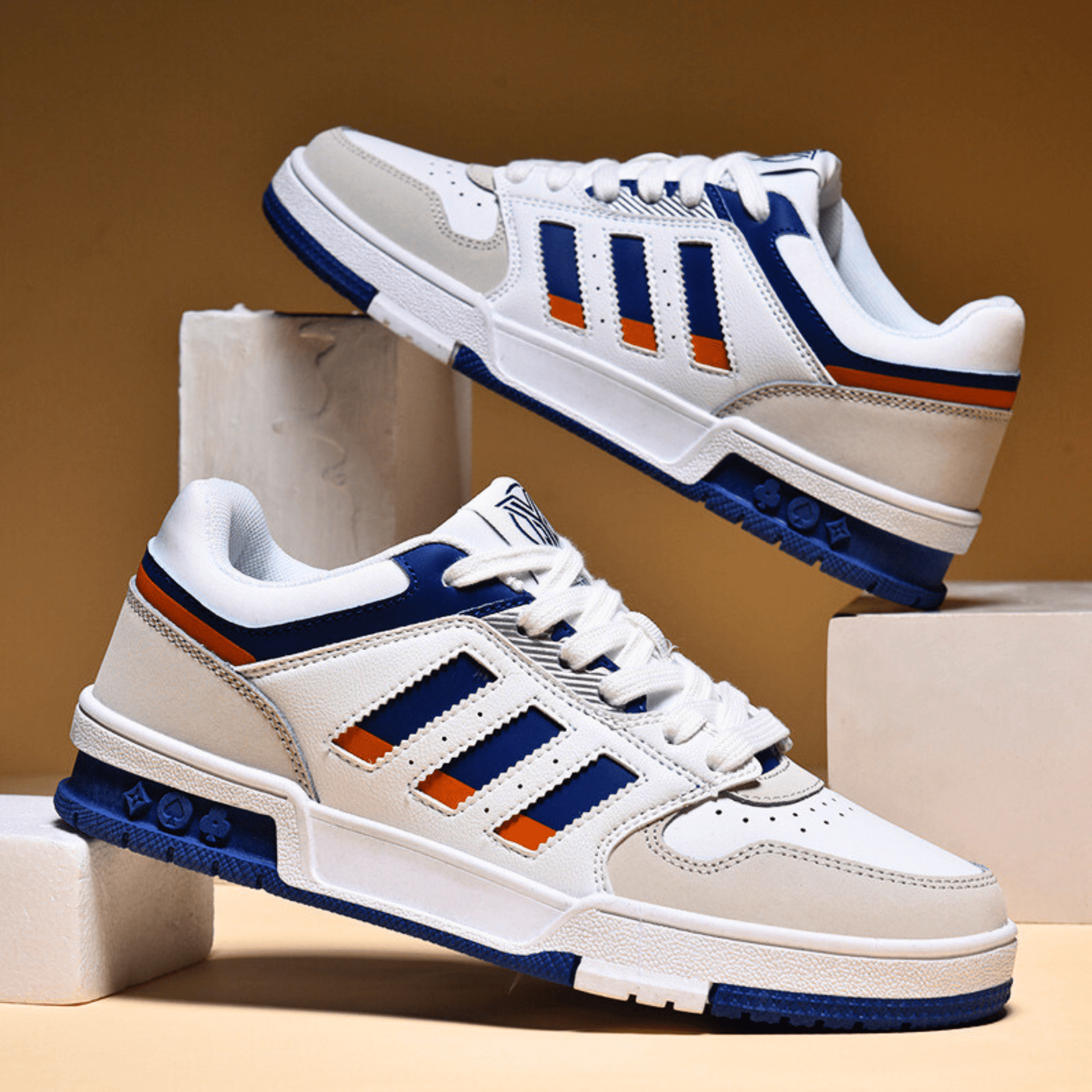 Klassische Low-Top-Sneaker