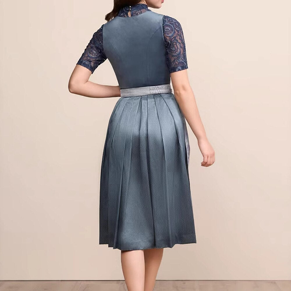 Klassisches Dirndl in Dunkelblau – Oktoberfest | Trachtenkleid mit Schürze