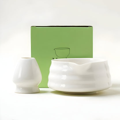 Matcha-Set aus – Ein traditionelles Matcha-Brühset mit Schale, perfekt zum Entspannen zu Hause.
