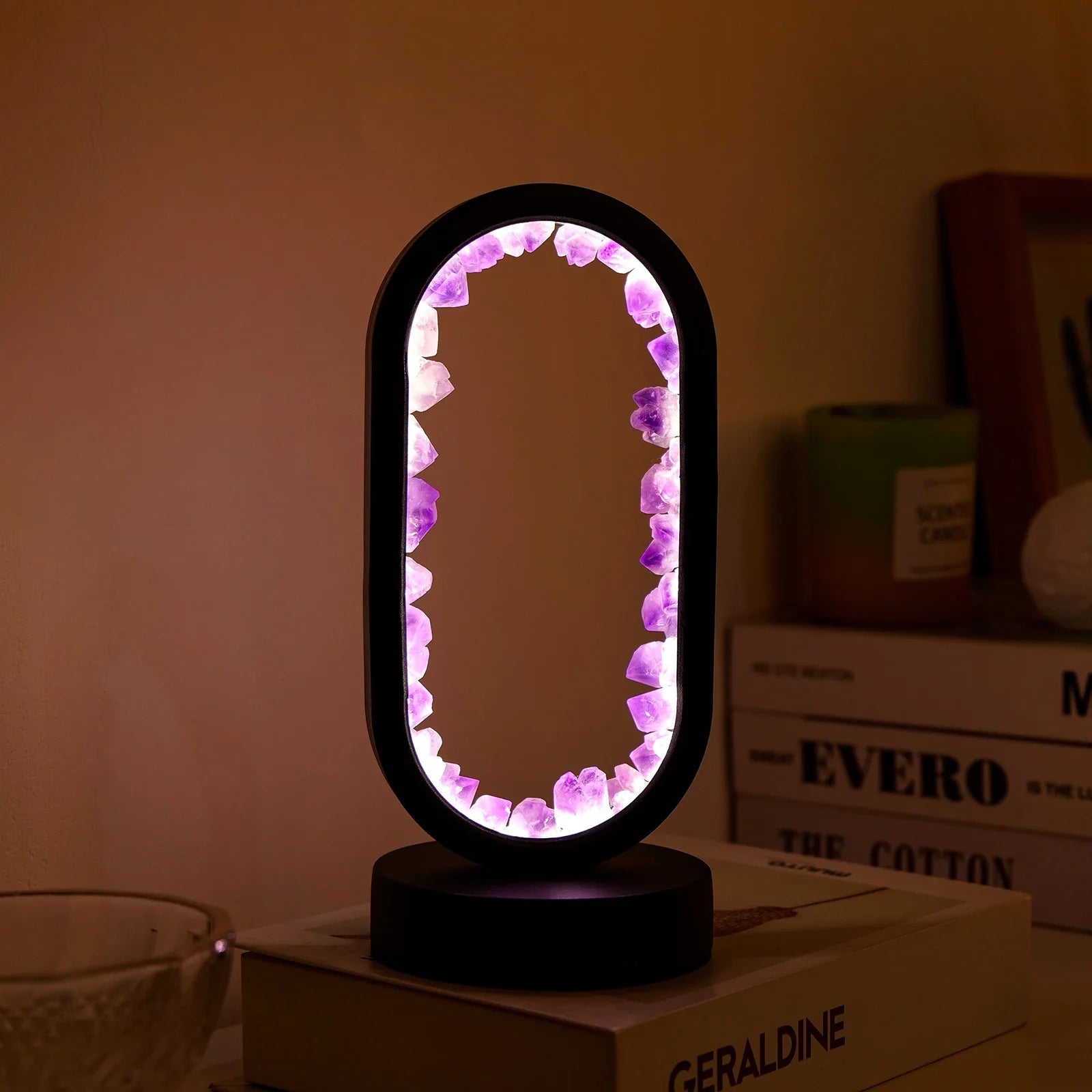 Natürliche Amethyst Lampe – Handgefertigte Entspannungs- und Meditationslampe in Lila für Innenräume