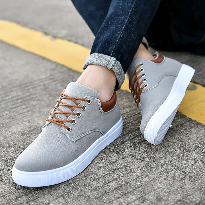 Niedrige Sneaker Herren aus Atmungsaktivem Material mit Gepolstertem Kragen und Flexibler Schnürung – Ideal für Den Alltag