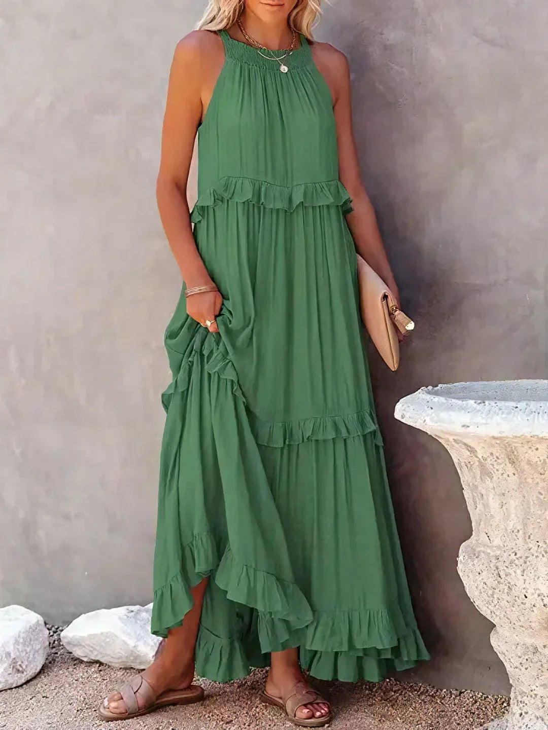 Robyn – Maxikleid mit Neckholder und Rüschen 11