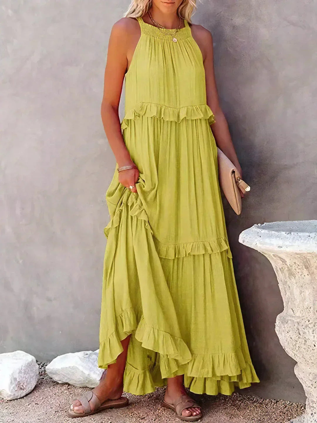 Robyn – Maxikleid mit Neckholder und Rüschen 12