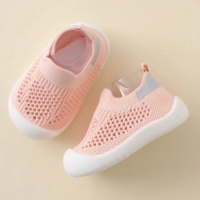 Rutschfeste Kinderschuhe – Bequeme Sneakers für Kinder aus atmungsaktivem Material in verschiedenen Farben