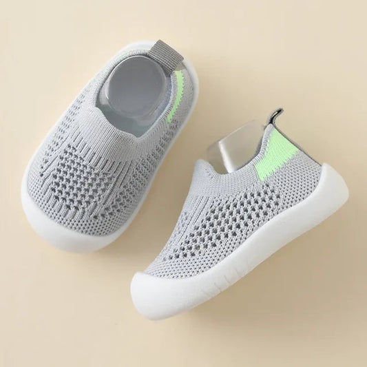 Rutschfeste Kinderschuhe für Jungen und Mädchen – Bequeme Sneakers mit Atmungsaktivem Material und Optimalem Halt