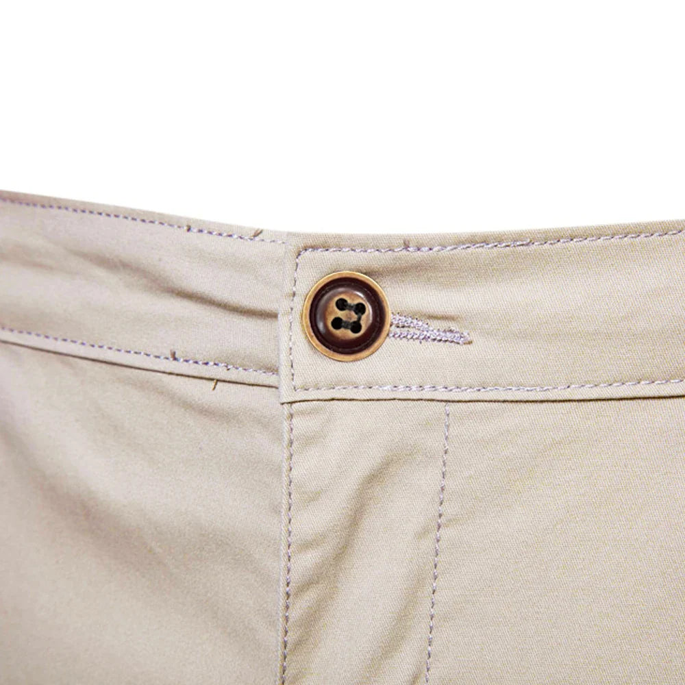Pantaloncini da uomo casual con gambe dritte e chiusura con bottoni | Tasche laterali