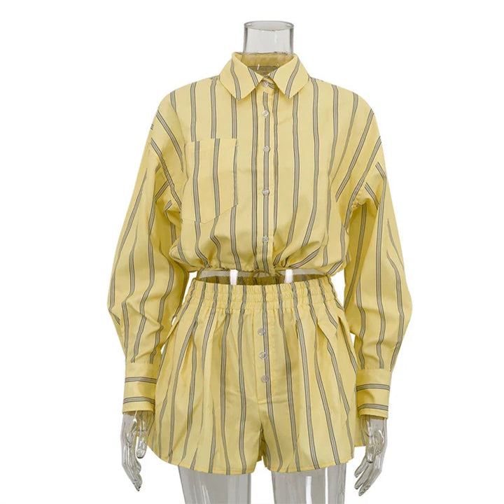 Damen Zweiteiliges Streifen-Set | Oversize-Hemd mit Knopfleiste und Shorts mit Hoher Taille | Lässiger Sommerstil
