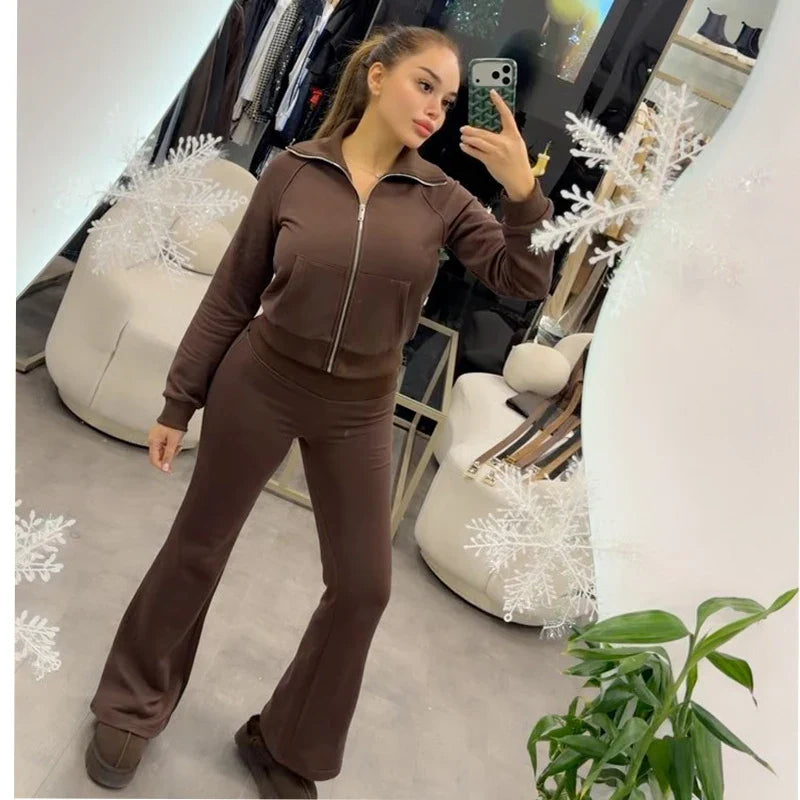 Damen zweiteiliges Set mit Trackjacke mit Reißverschluss und Hose | Casual Passform