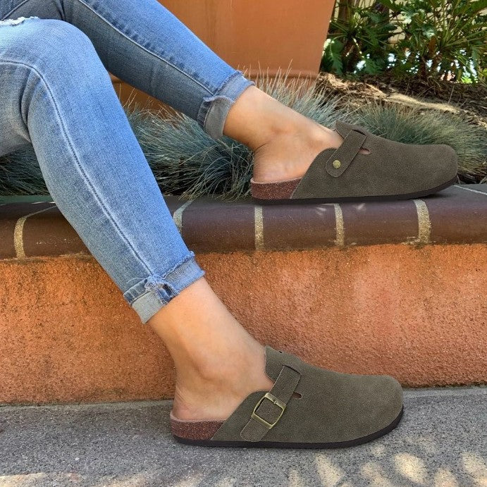Damen Geschlossene Clogs | Schnallenriemen