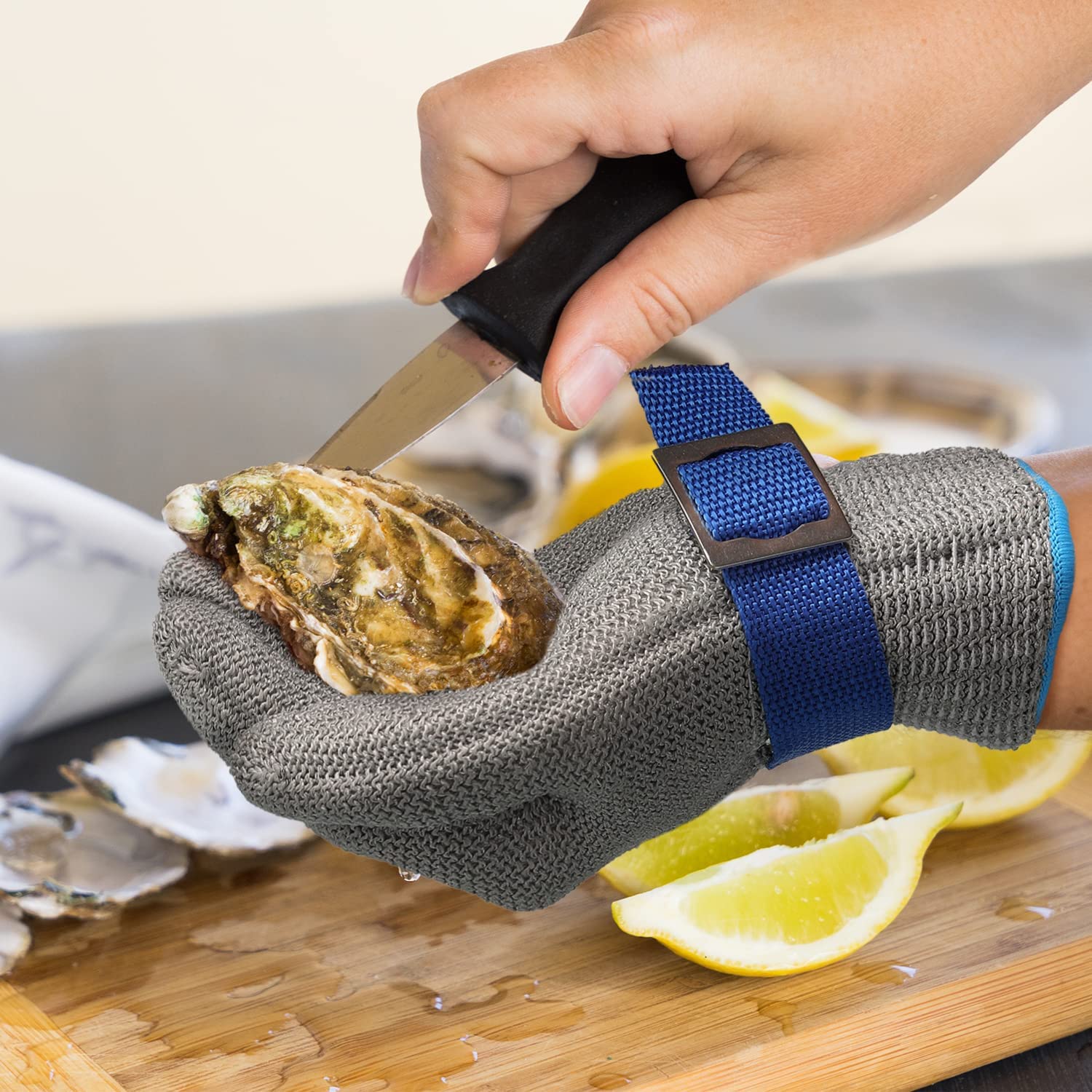 Sicherheitshandschuhe aus Edelstahl mit Ergonomischem Design – Schnittfest und Korrosionsbeständig für Industrie und Haushalt