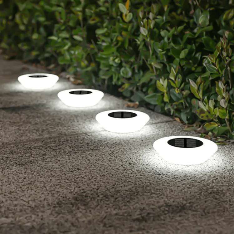 Solarbetriebene Gartenlampen | 4er Set für ganzjährige Nutzung im Freien