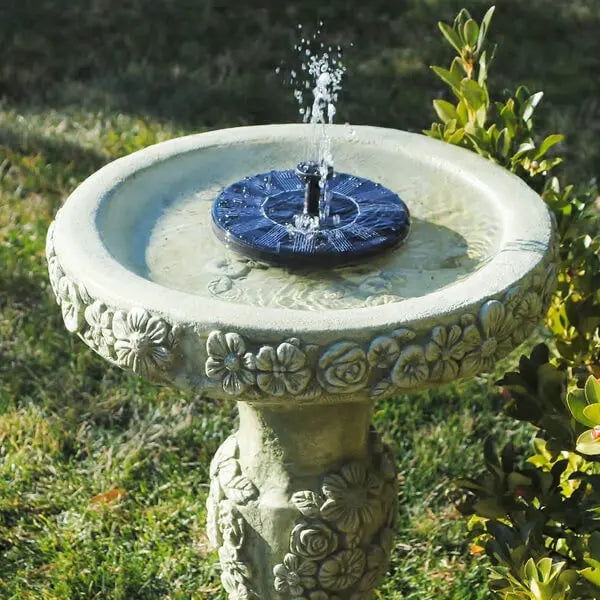 Solarbetriebene Springbrunnen für den Garten – energieeffizient, wartungsfrei, einstellbare Sprühmuster