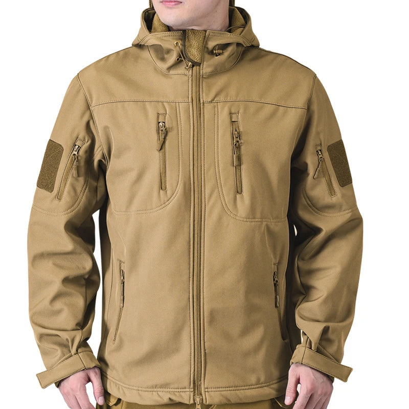 Tactical Shield | Wasserdichte Softshell-Militärjacke mit Kapuze für Herren 4