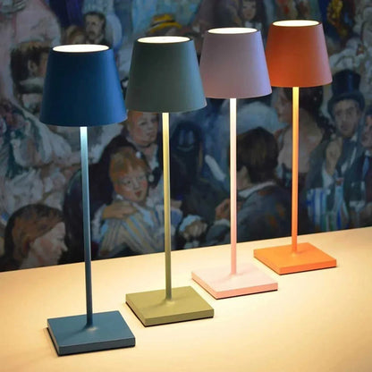 Tragbare LED-Tischlampe mit Touch-Steuerung – Kabellos und Kompakt für Nachttisch oder Schreibtisch