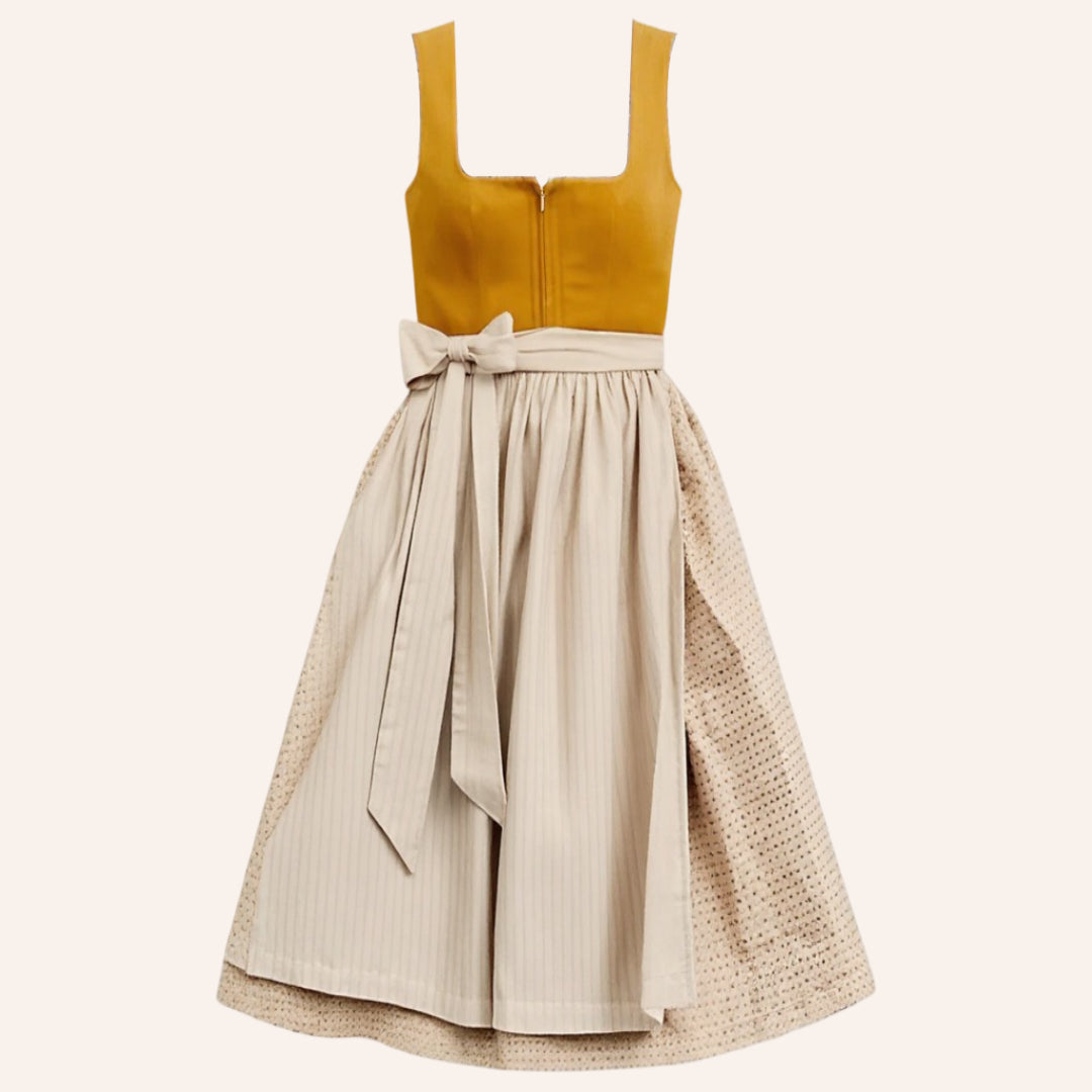 Vintage Dirndl in Orange – Oktoberfest | Mit beiger Schürze für einen nostalgischen, traditionellen Look
