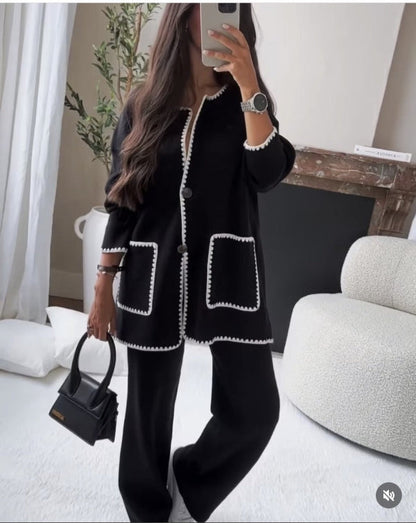 Zweiteiliges Damen-Set – Wollmischung – Lockere Passform – Kontrastbesatz – Aufgesetzte Taschen
