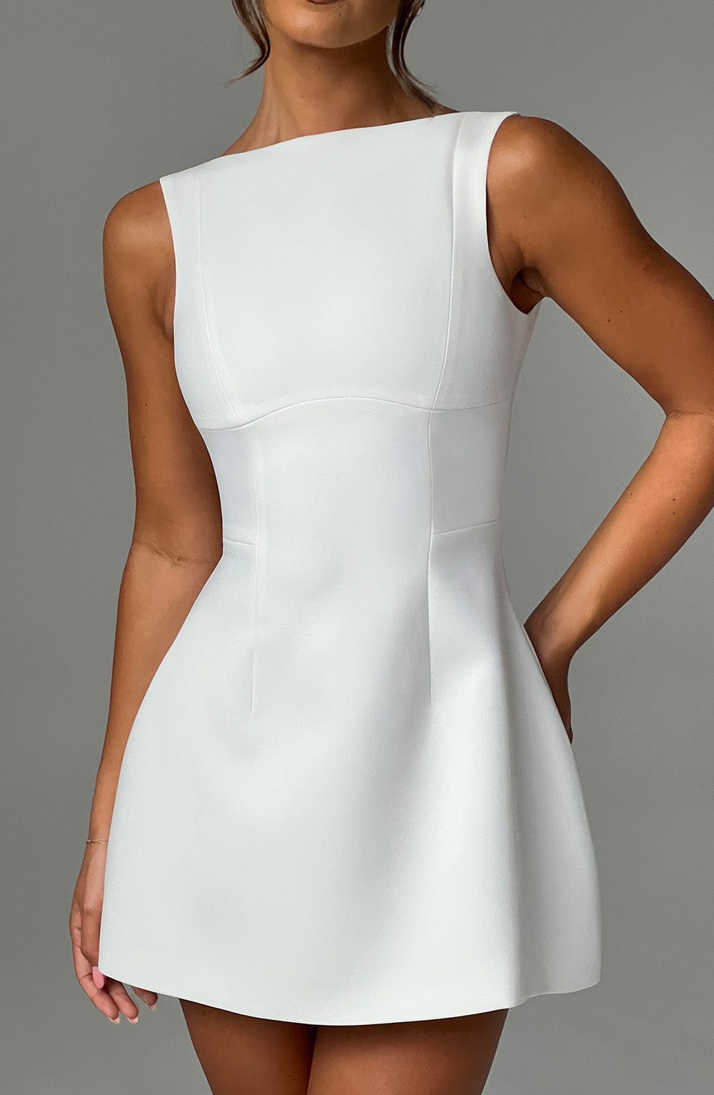 Damen Ärmelloses A-Linie Mini Kleid | Strukturiertes Ausgestelltes Skater Kleid