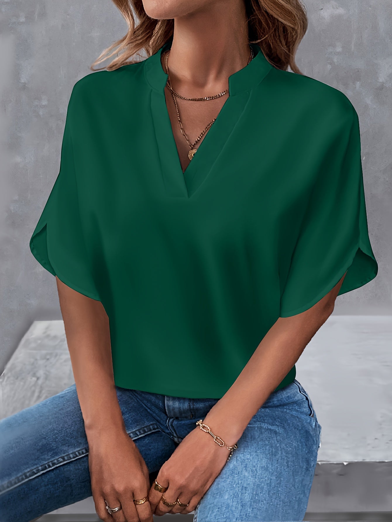 Damen Bluse | Minimalistischer Chic für Alltag & Büro | Talynae