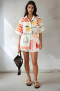 Damen Button-Down-Shirt und Shorts Set aus atmungsaktivem Stoff für entspannte Tage