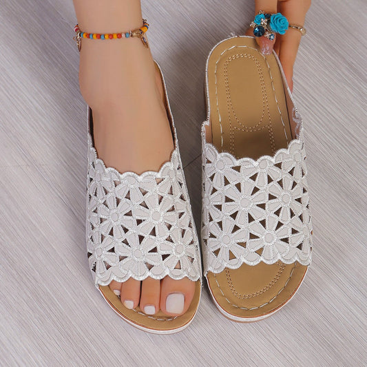 Damen Gleitsandalen mit floralem Cut-Out