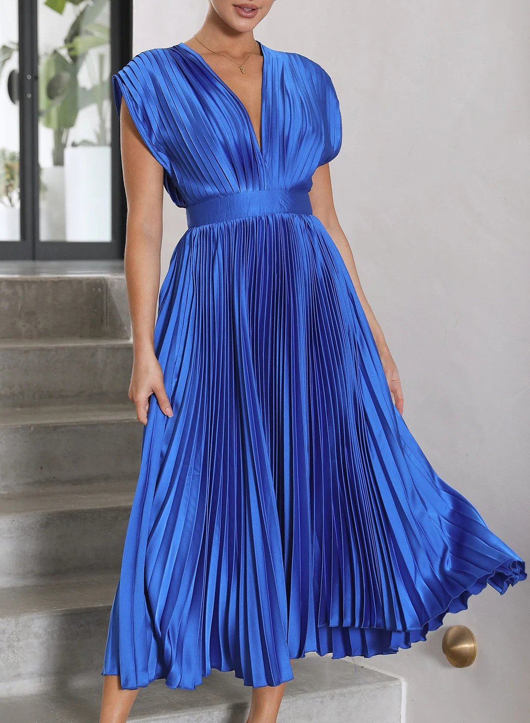 Damen Kleid – Maxikleid mit kurzen Ärmeln und zeitloser Eleganz