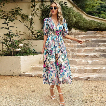 Damen Kleid – Zeitlose Eleganz mit V-Ausschnitt