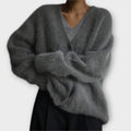 Damen Oversize Pullover mit V-Ausschnitt – Weichheit und Stil