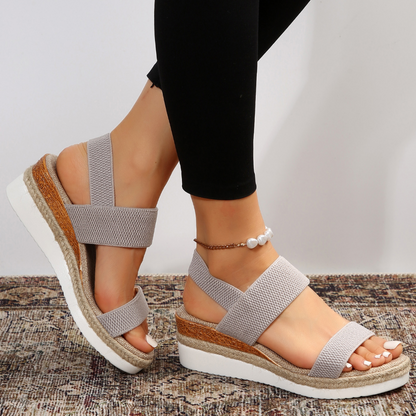 Damen Sandalen – Orthopädischer Komfort mit stilvoller Höhe