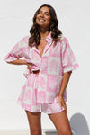 Damen Set aus elastischem Taillenhemd und Shorts mit Button-Down Design für Freizeit und Reisen
