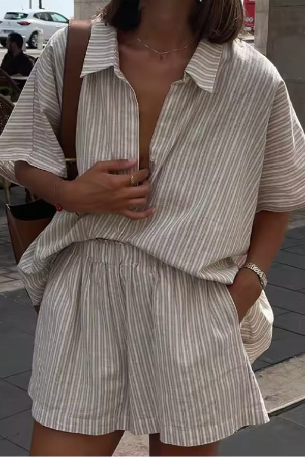 Damen Set aus gestreiftem Hemd und Shorts - Leichtes Button-Down-Hemd mit Shorts für den Sommerausflug