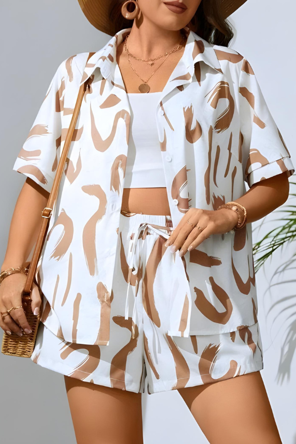Damen-Shirt mit kurzen Ärmeln und Shorts mit abstraktem Design für einen bequemen Sommerlook