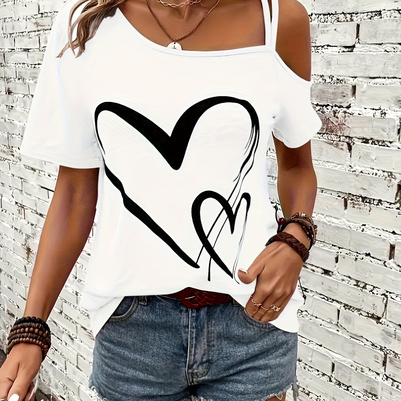 Damen T-Shirt | Verspielte Herz-Optik für lässige Sommertage | Mila