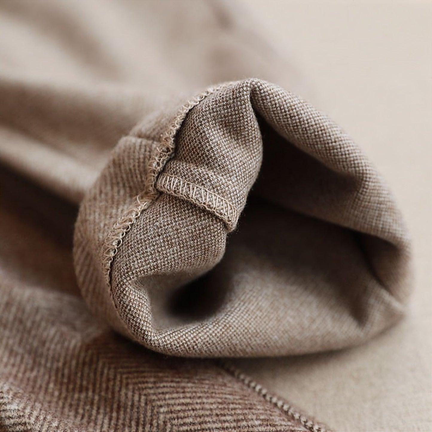 Pantaloni da donna a taglio dritto con pieghe | Pieghe frontali