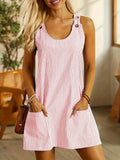 Gestreiftes Mini-Kleid für Damen mit Knopfdetails