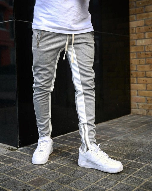 Herren Sportliche Jogginghose mit Kontraststreifen - attraktiver Look & Komfort