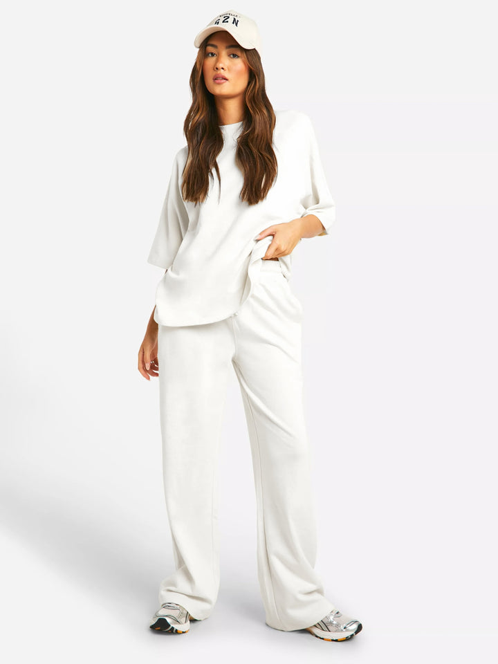 Damen Freizeit-Set | Locker Geschnittenes Oberteil und Hose mit Weitem Bein | Moderner Komfort-Look