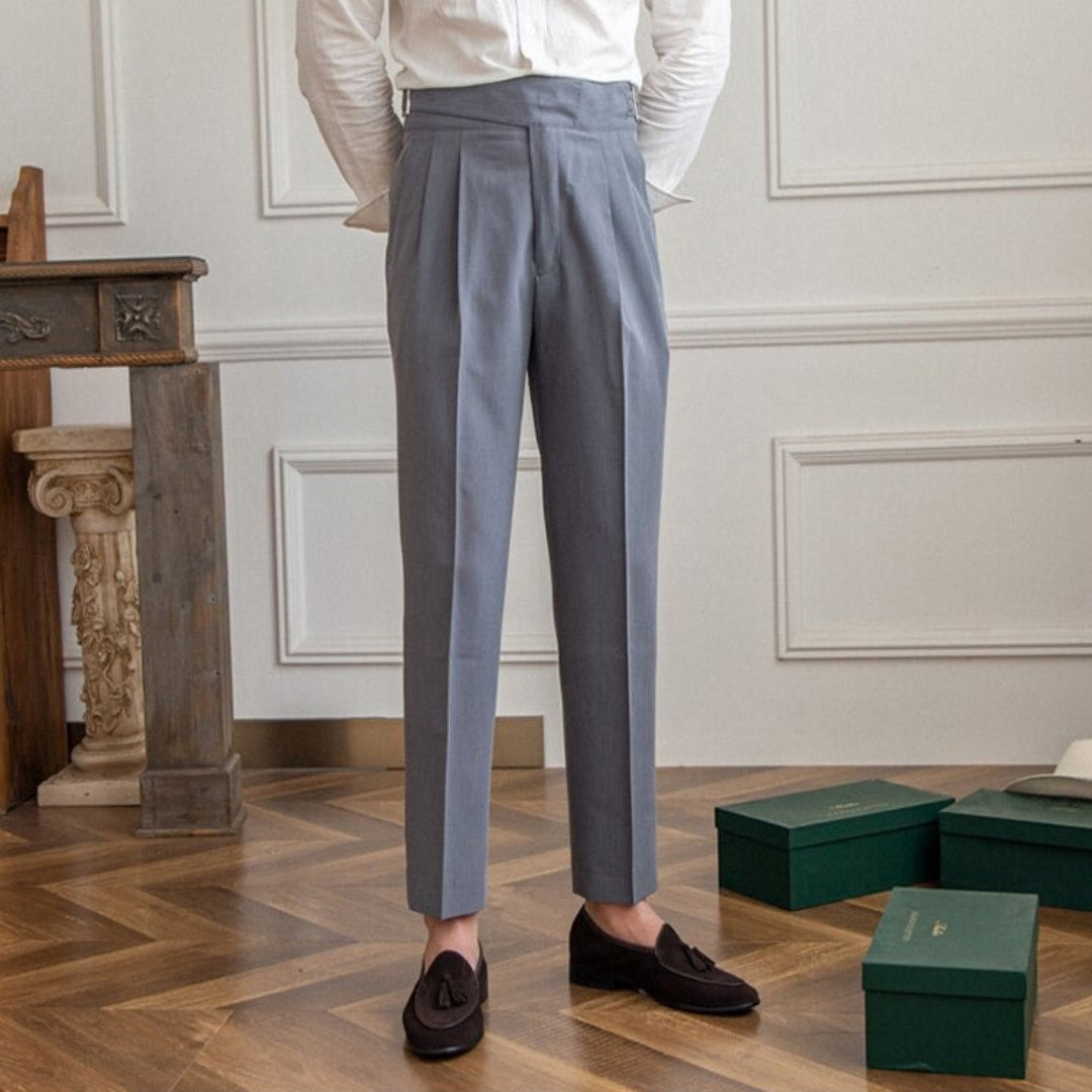 Klassische Damenhose Mit Gürtel