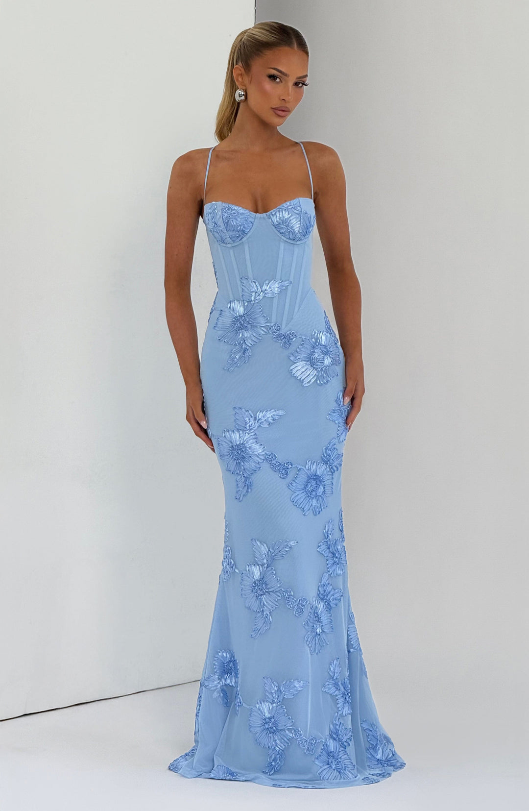 Robe maxi sans manches à décolleté en cœur | Coupe ajustée femme
