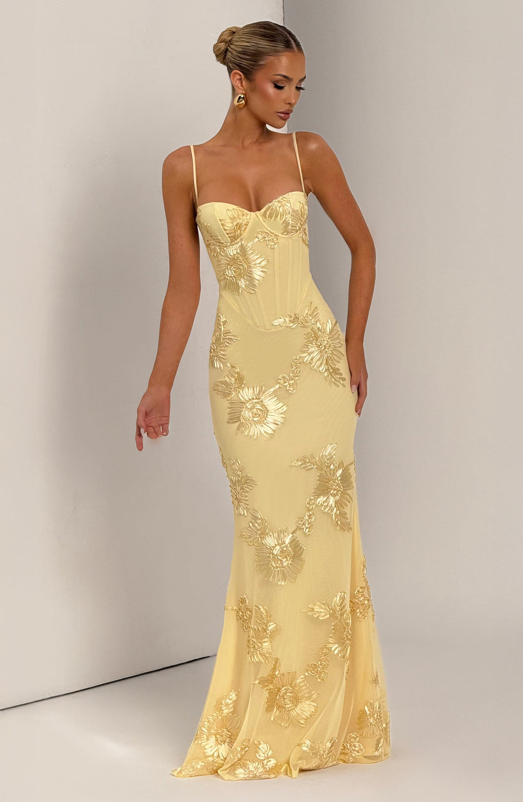 Robe maxi sans manches à décolleté en cœur | Coupe ajustée femme