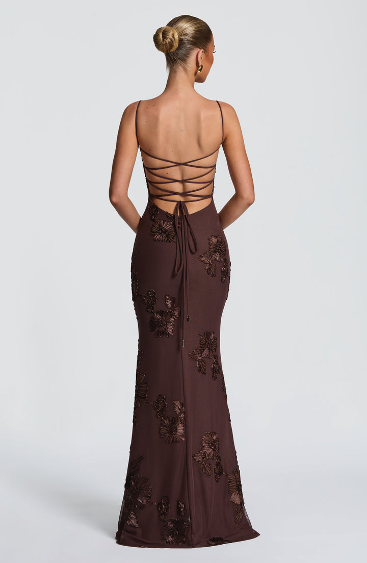 Robe maxi sans manches à décolleté en cœur | Coupe ajustée femme