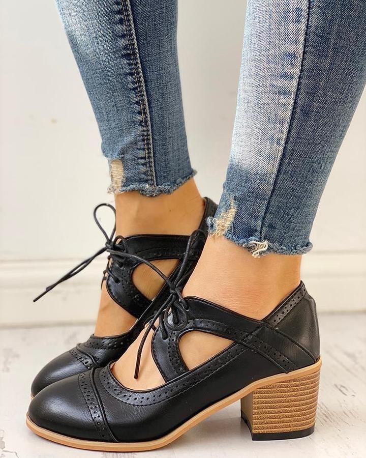 Damen Cut-Out Schuhe mit Schnürung | Klassisch